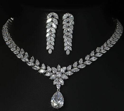 choker set