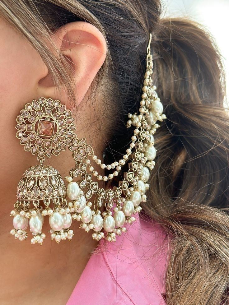 ear ring with Sahara