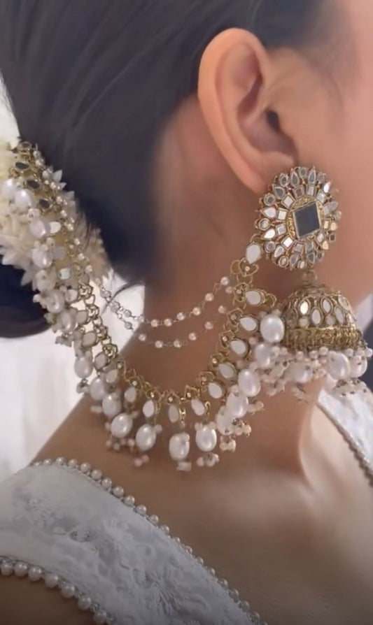 ear ring with Sahara